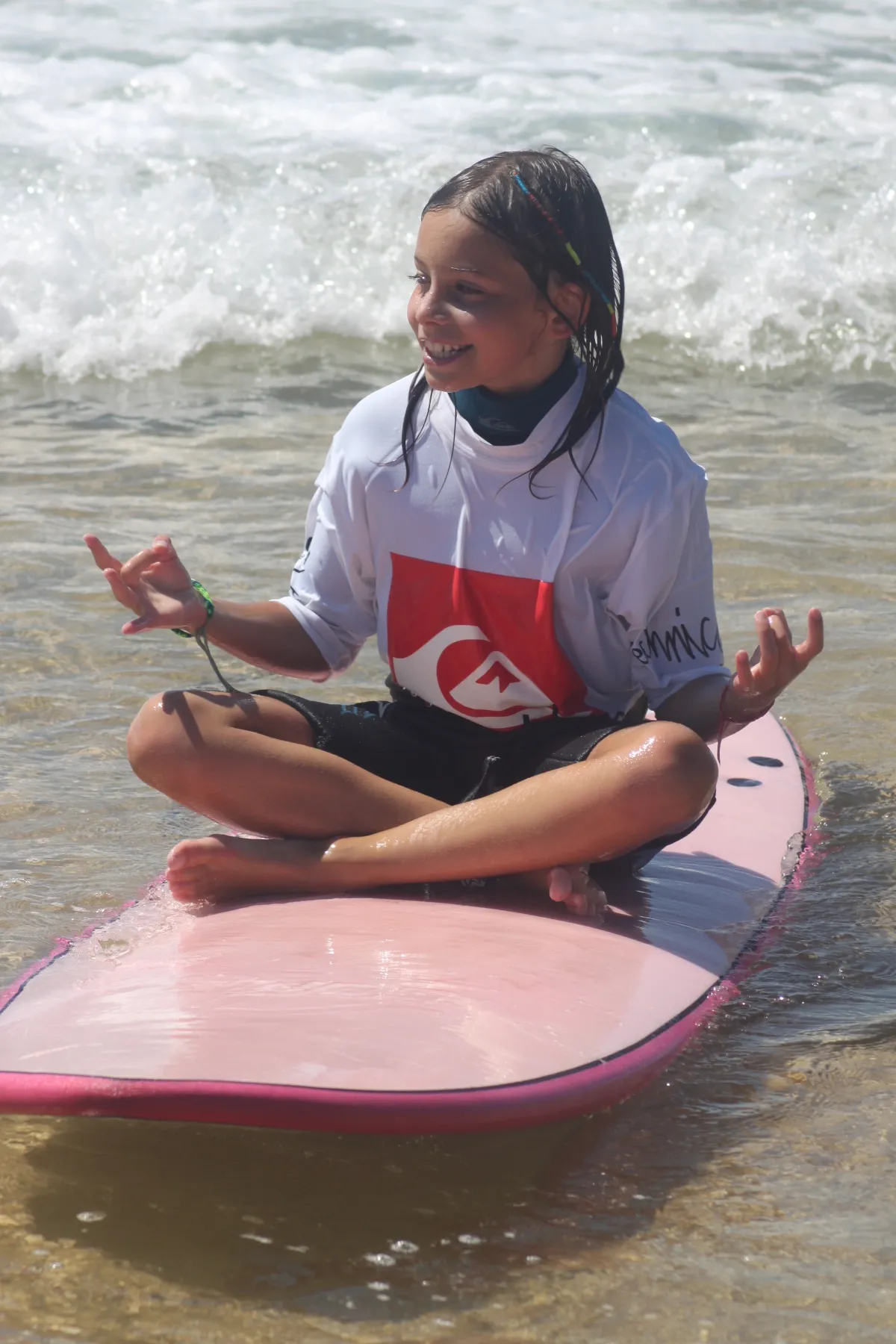 à l’école de surf et dans les cours de surf c’est la zen attitude, yoga sur la planche